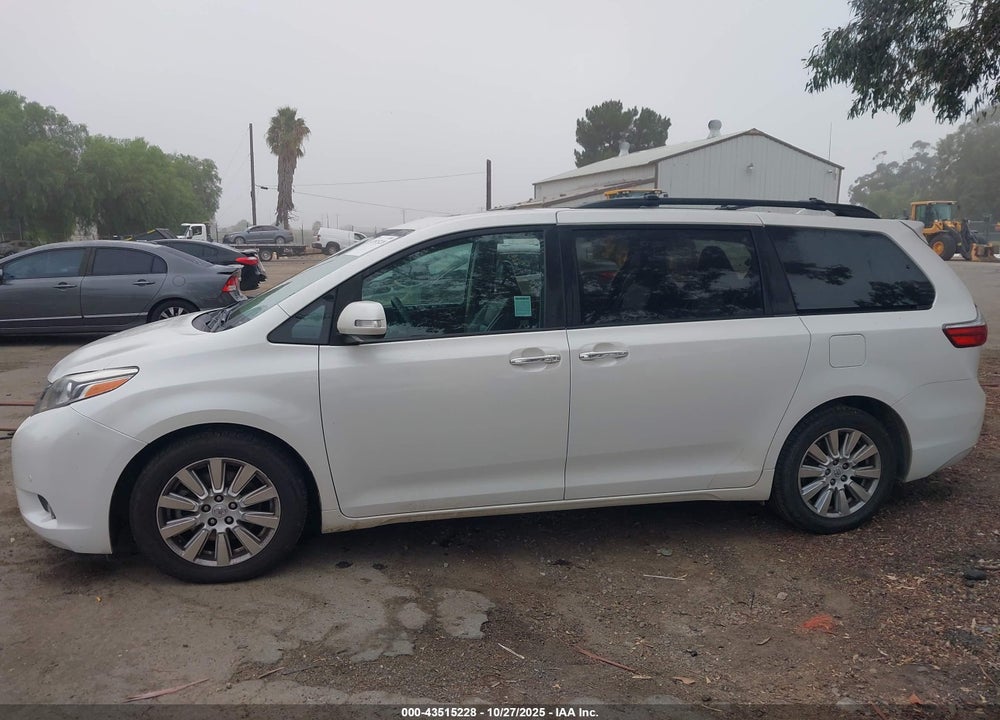 2017 TOYOTA SIENNA LIMITED PREMIUM 7 PASSENGER VIN: 5TDYZ3DC8HS844648