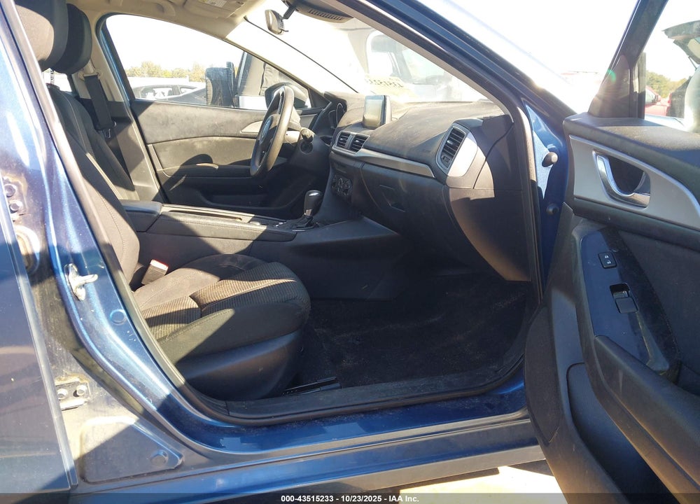 2018 MAZDA 3 SPORT VIN: 3MZBN1U77JM181049