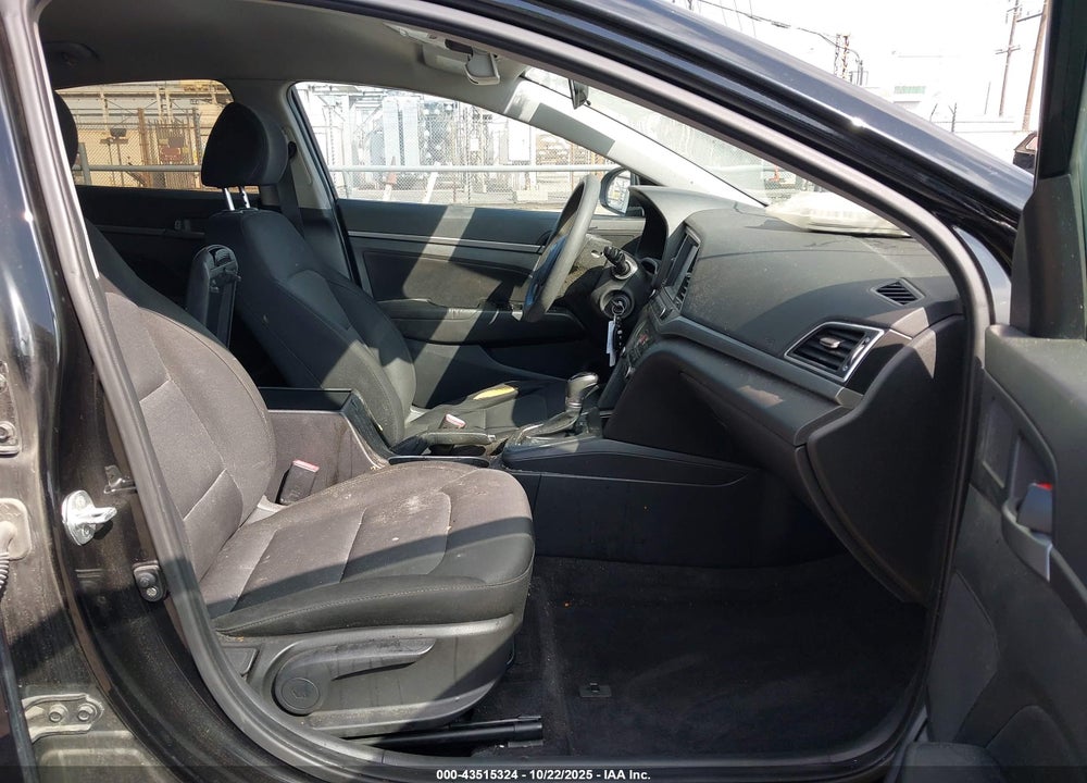 2018 HYUNDAI ELANTRA VIN: KMHD84LF8JU503069