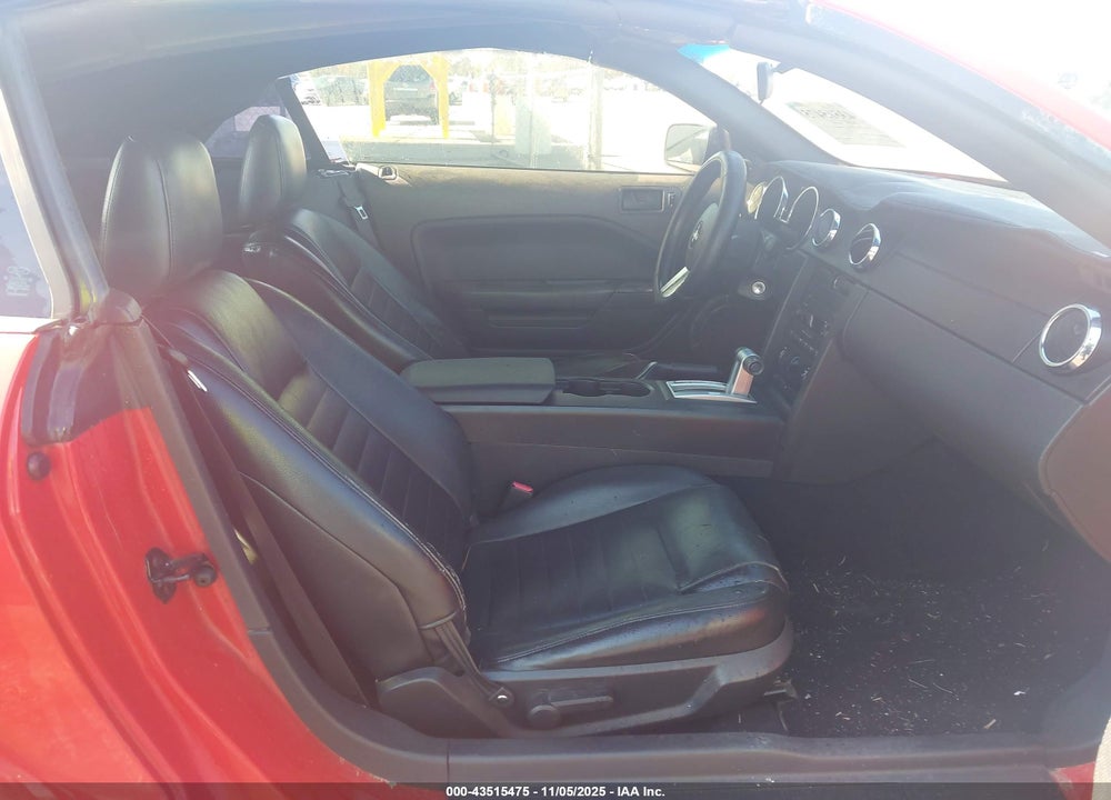 2005 FORD MUSTANG GT VIN: 1ZVFT85H455166348
