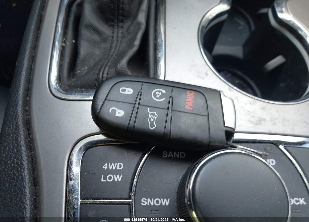 2022 JEEP GRAND CHEROKEE WK VIN: 1C4RJFBG7NC111510