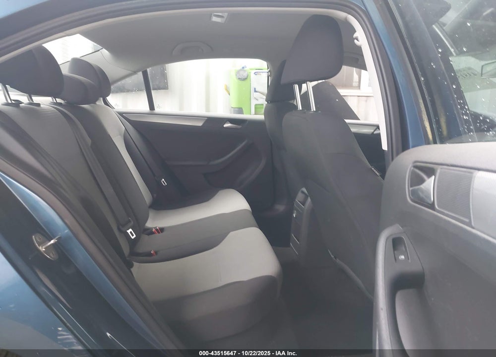 2017 VOLKSWAGEN JETTA VIN: 3VW2B7AJ8HM281814
