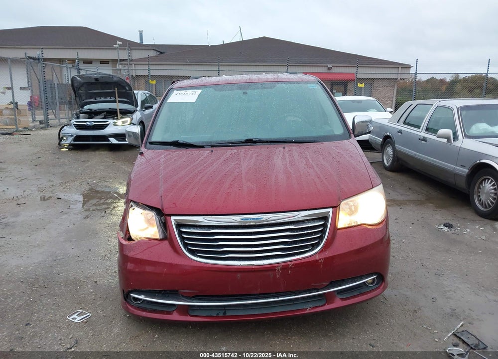 2014 CHRYSLER TOWN & COUNTRY VIN: 2C4RC1CG2ER273287