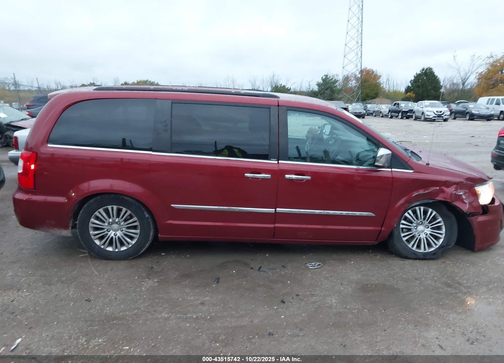2014 CHRYSLER TOWN & COUNTRY VIN: 2C4RC1CG2ER273287