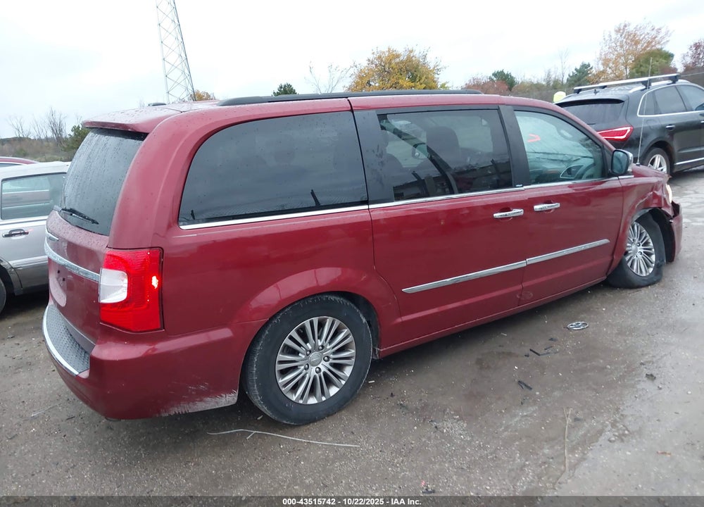 2014 CHRYSLER TOWN & COUNTRY VIN: 2C4RC1CG2ER273287