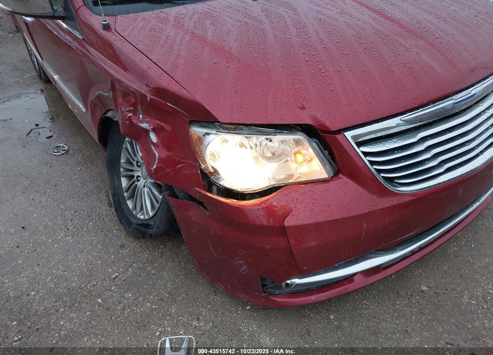 2014 CHRYSLER TOWN & COUNTRY VIN: 2C4RC1CG2ER273287