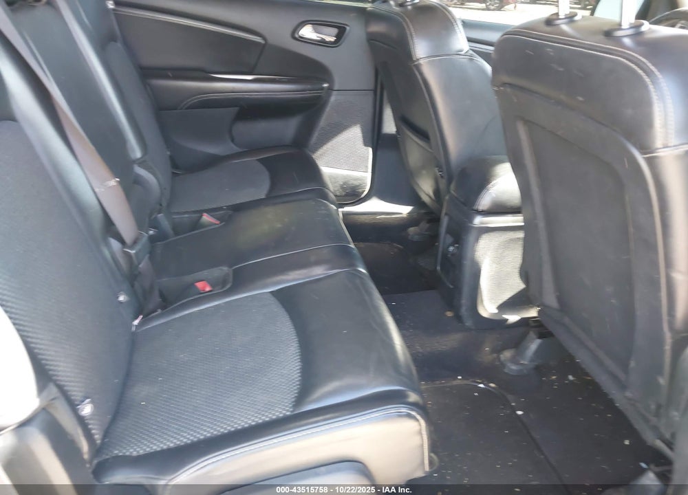 2017 DODGE JOURNEY CROSSROAD PLUS VIN: 3C4PDCGB6HT528362