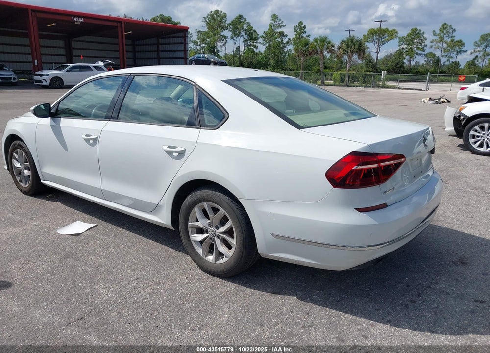 2018 VOLKSWAGEN PASSAT 2.0T R-LINE/2.0T S VIN: 1VWAA7A36JC043600