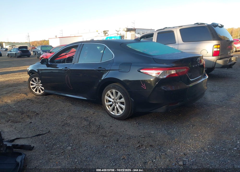 2020 TOYOTA CAMRY LE VIN: 4T1C11AK1LU507465