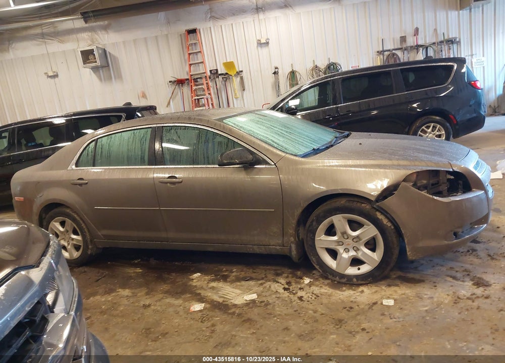 2011 CHEVROLET MALIBU VIN: 1G1ZB5E10BF227245