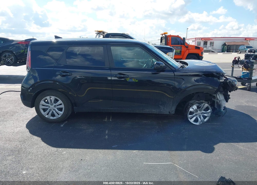 2023 KIA SOUL LX VIN: KNDJ23AU0P7874903