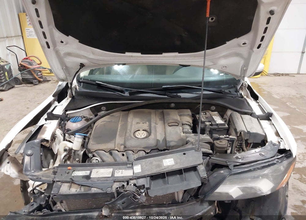 2013 VOLKSWAGEN PASSAT 2.5L SE VIN: 1VWBP7A35DC074845