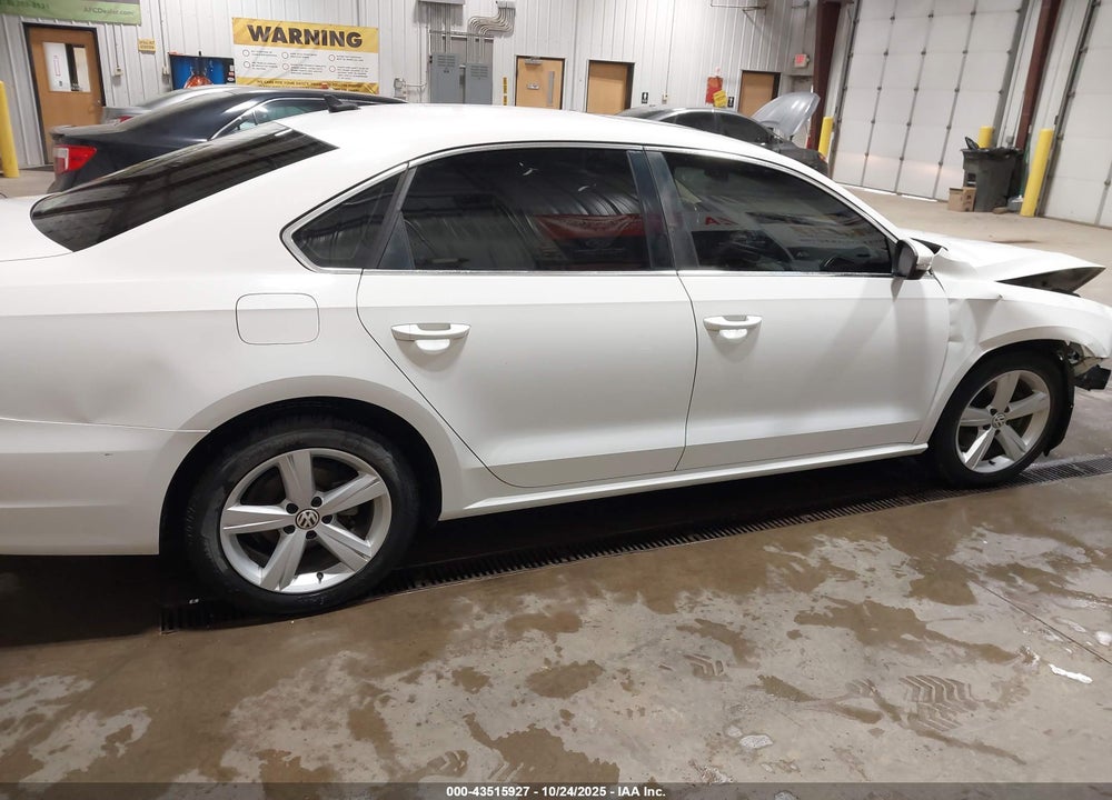 2013 VOLKSWAGEN PASSAT 2.5L SE VIN: 1VWBP7A35DC074845