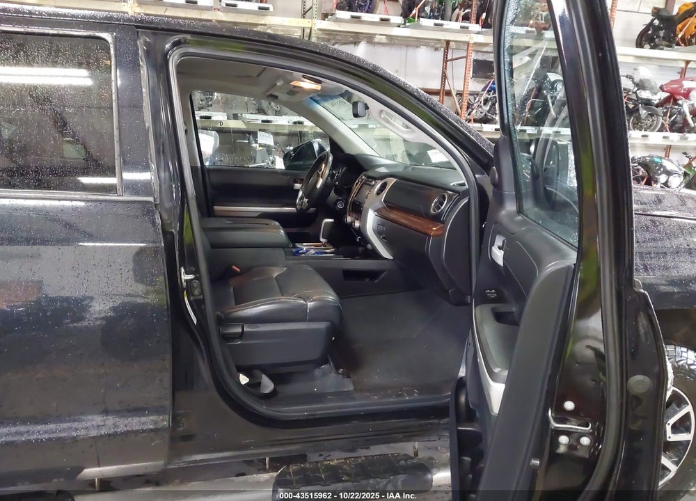 2016 TOYOTA TUNDRA LIMITED 5.7L V8 VIN: 5TFHW5F11GX517419