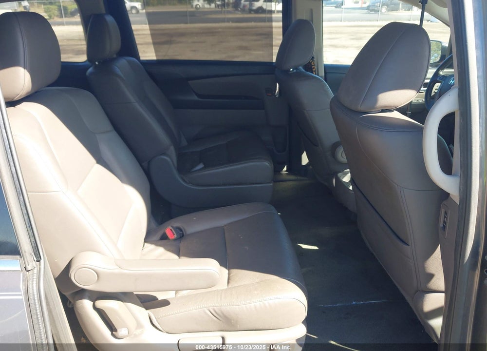 2016 HONDA ODYSSEY TOURING/TOURING ELITE VIN: 5FNRL5H9XGB036126
