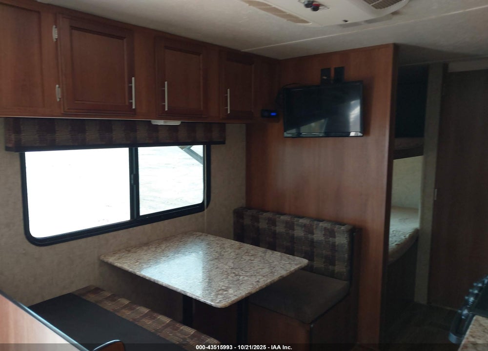 2018 AVENGER CAMPER VIN: 5Z2AVRB2JB917565