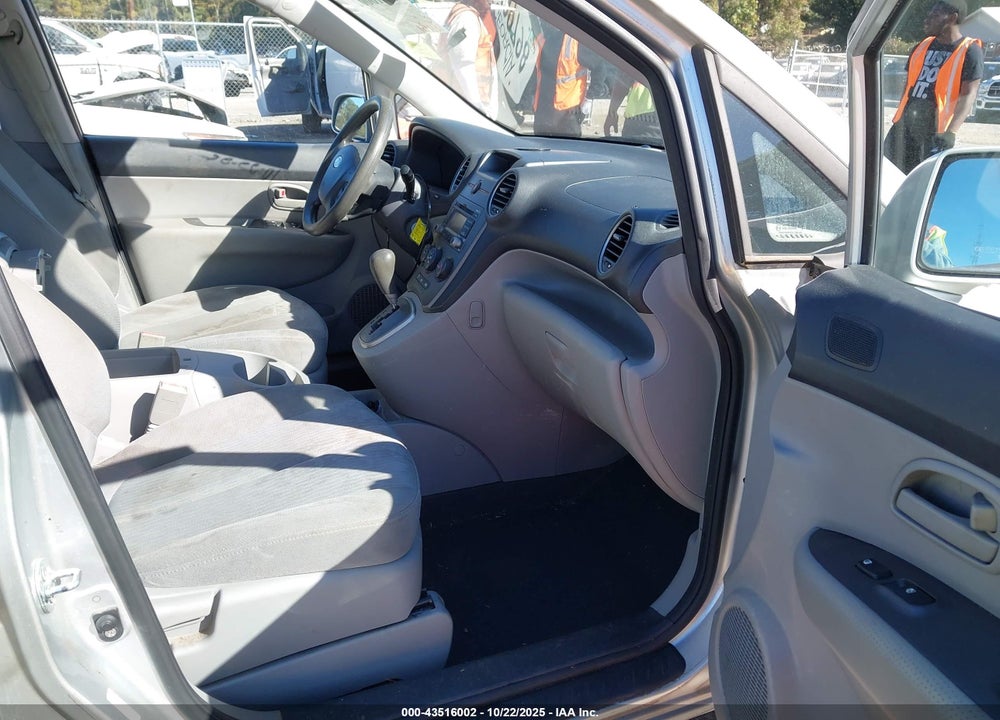 2009 KIA RONDO VIN: KNAFG528597260806