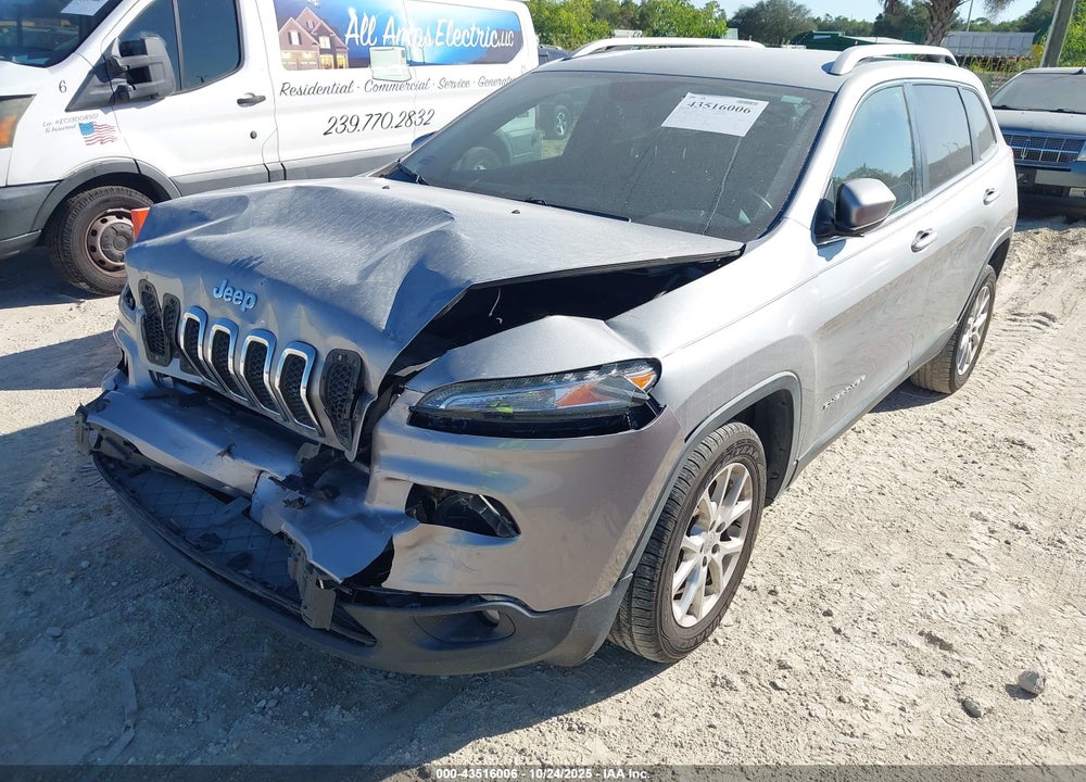 2014 JEEP CHEROKEE VIN: 1C4PJLCB5EW323829