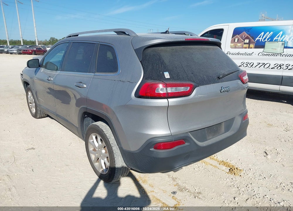 2014 JEEP CHEROKEE VIN: 1C4PJLCB5EW323829