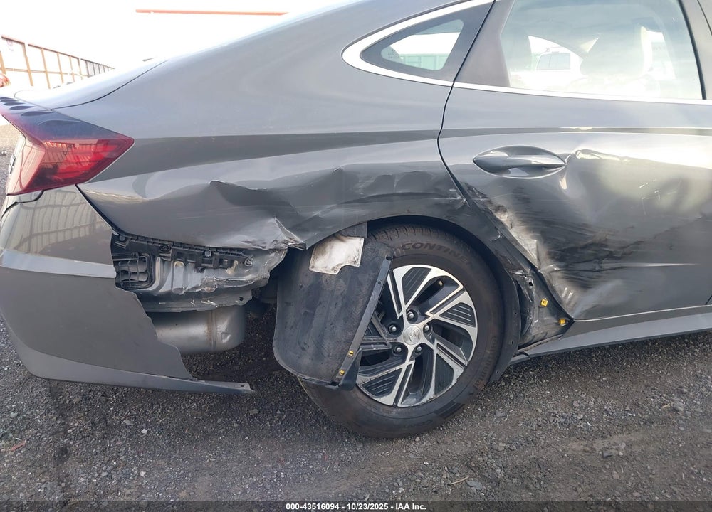 2021 HYUNDAI SONATA BLUE VIN: KMHL24JJ8MA021728