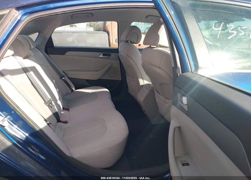 2016 HYUNDAI SONATA SE VIN: 5NPE24AF1GH328325
