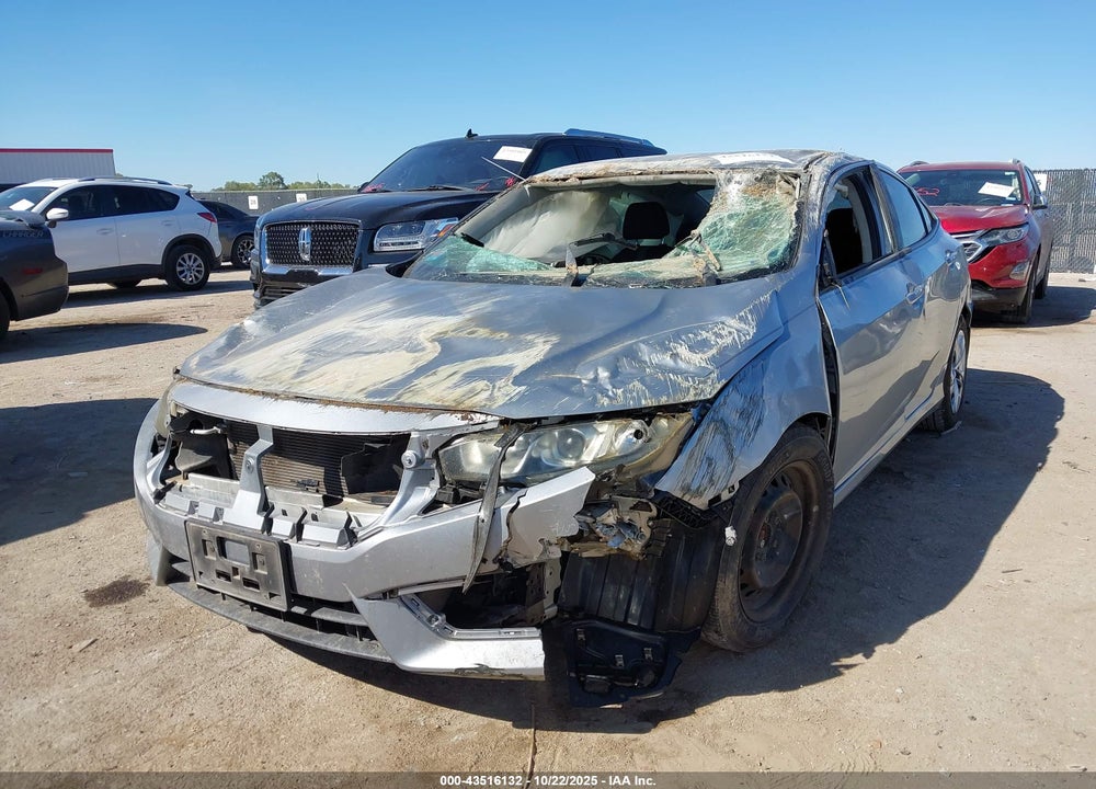 2018 HONDA CIVIC VIN: 2HGFC2F52JH557572