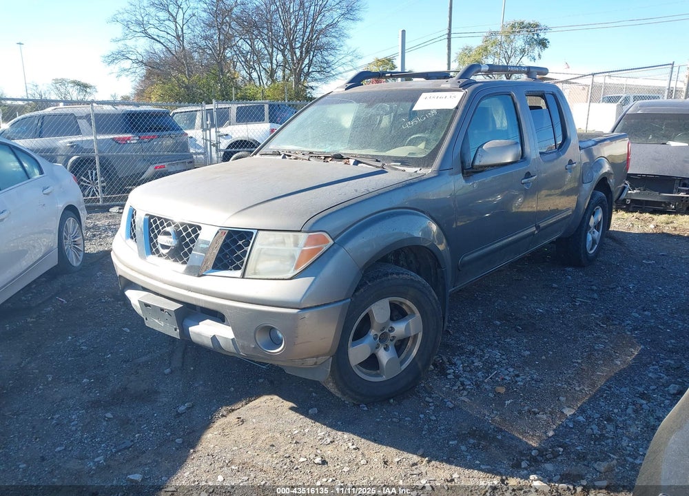 2005 NISSAN FRONTIER LE VIN: 1N6AD07W05C449233