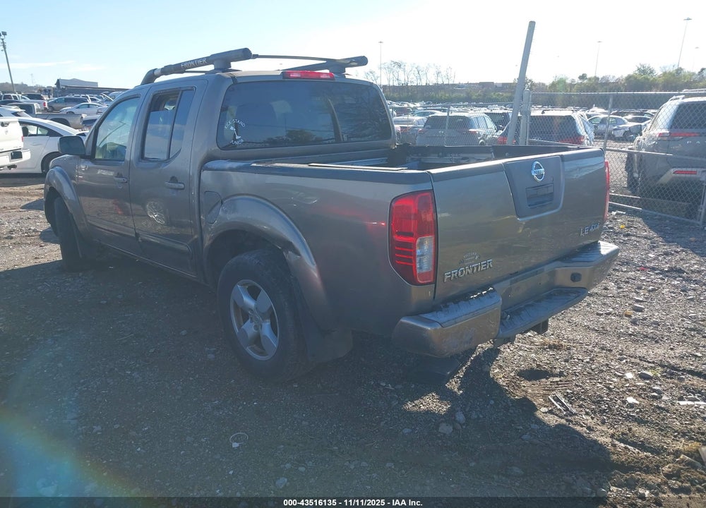 2005 NISSAN FRONTIER LE VIN: 1N6AD07W05C449233