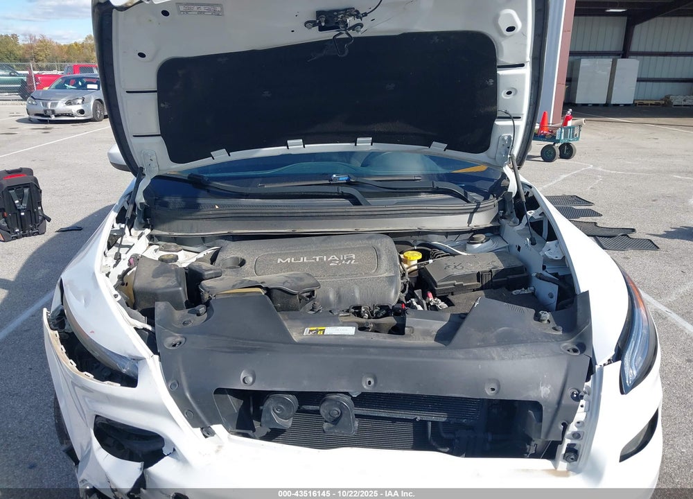 2014 JEEP CHEROKEE VIN: 1C4PJLCB1EW158197