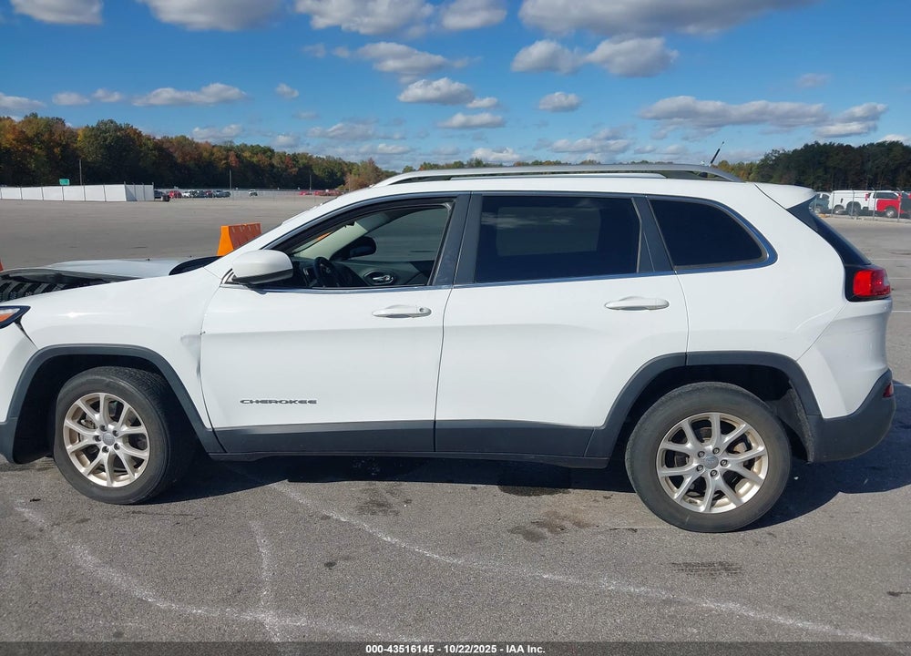 2014 JEEP CHEROKEE VIN: 1C4PJLCB1EW158197