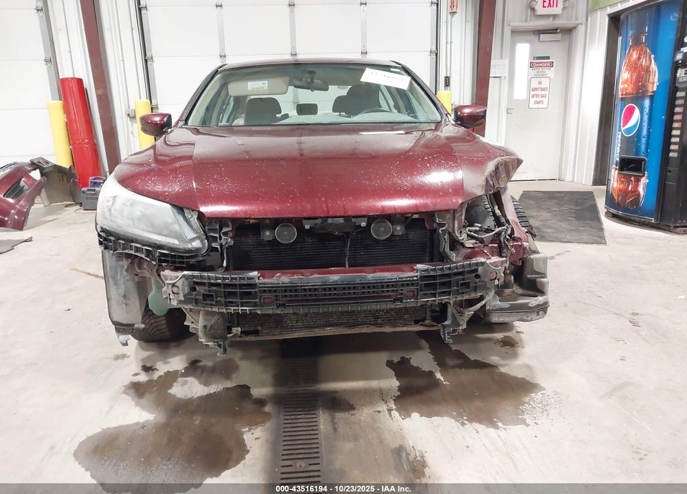 2015 HONDA ACCORD VIN: 1HGCR2F38FA055512