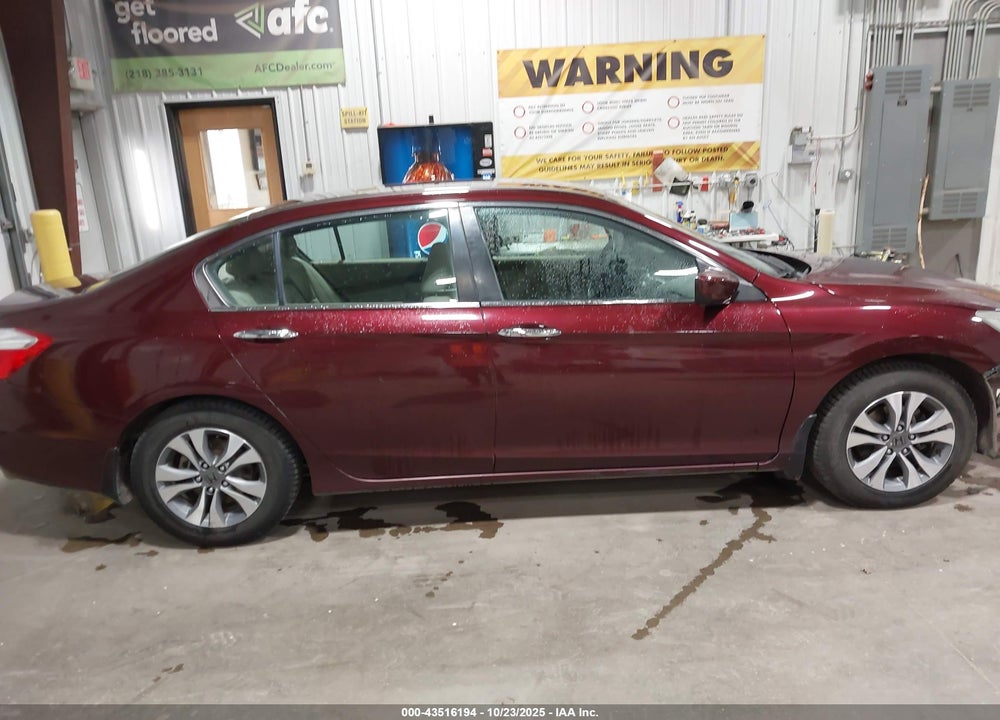 2015 HONDA ACCORD VIN: 1HGCR2F38FA055512