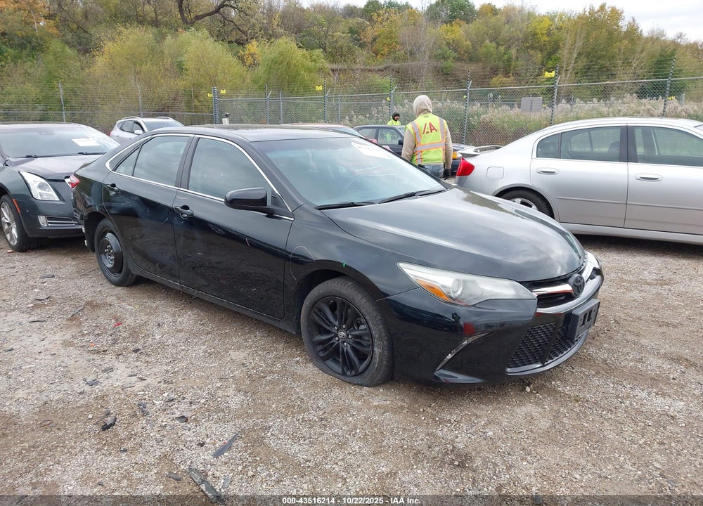 2017 TOYOTA CAMRY SE VIN: 4T1BF1FK6HU628795