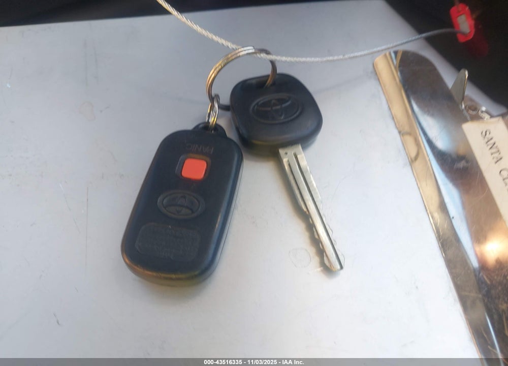 2005 TOYOTA CAMRY XLE VIN: 4T1BE32K65U968934