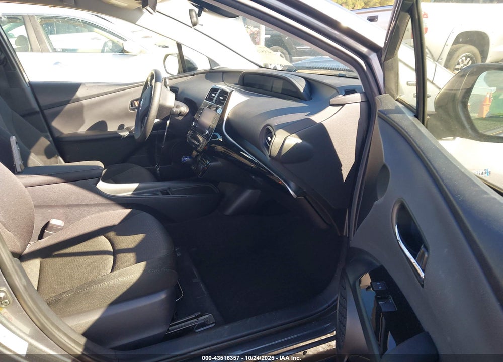 2022 TOYOTA PRIUS VIN: JTDKAMFU0N3187477