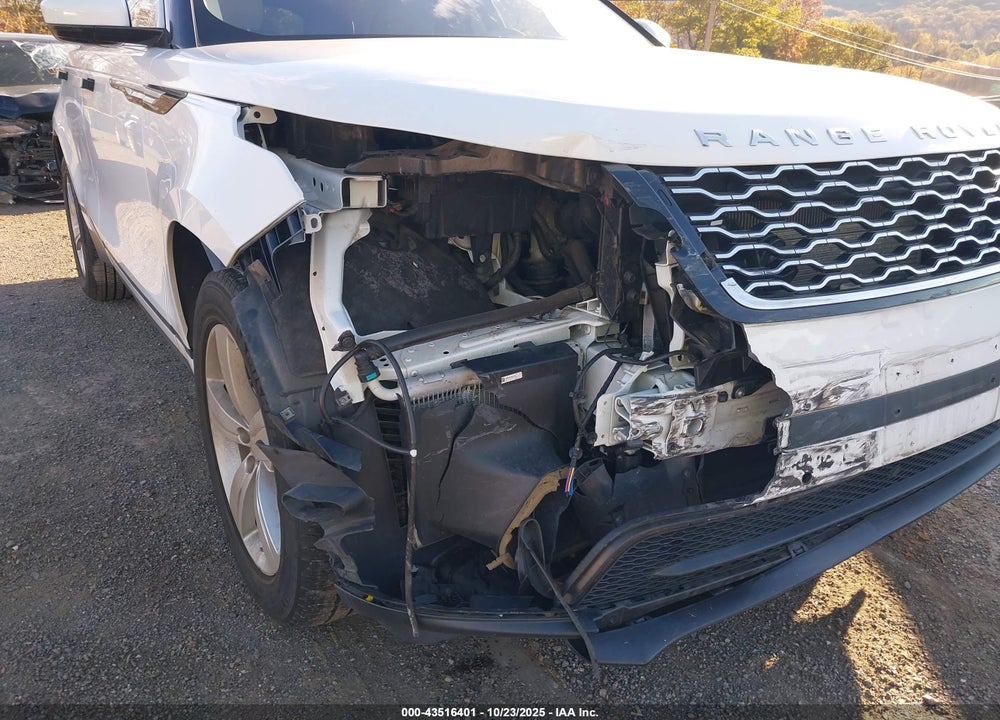 2019 LAND ROVER RANGE ROVER VELAR P250 S VIN: SALYB2EX7KA783564