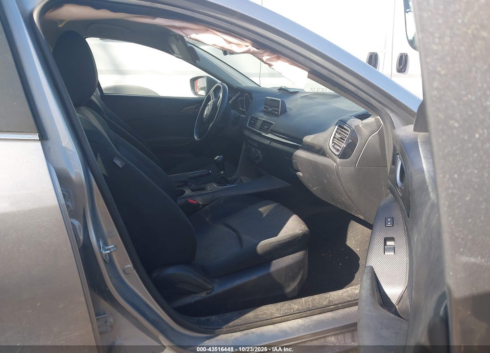 2014 MAZDA 3 I TOURING VIN: JM1BM1V72E1180768