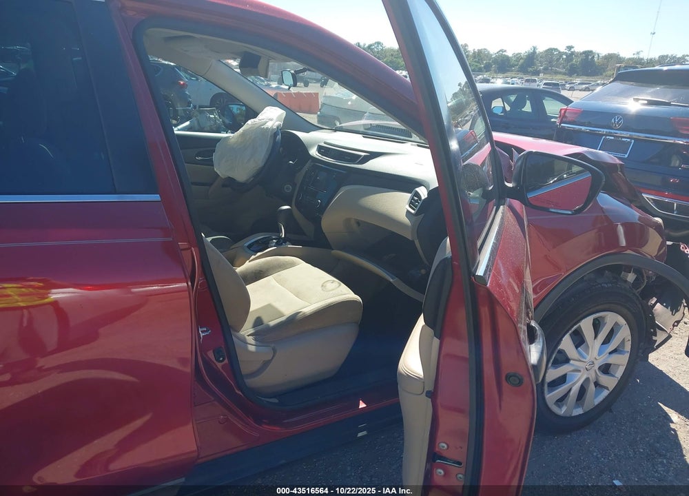 2016 NISSAN ROGUE S VIN: 5N1AT2MT1GC894638