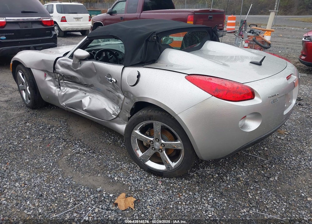 2008 PONTIAC SOLSTICE VIN: 1G2MC35B28Y111672