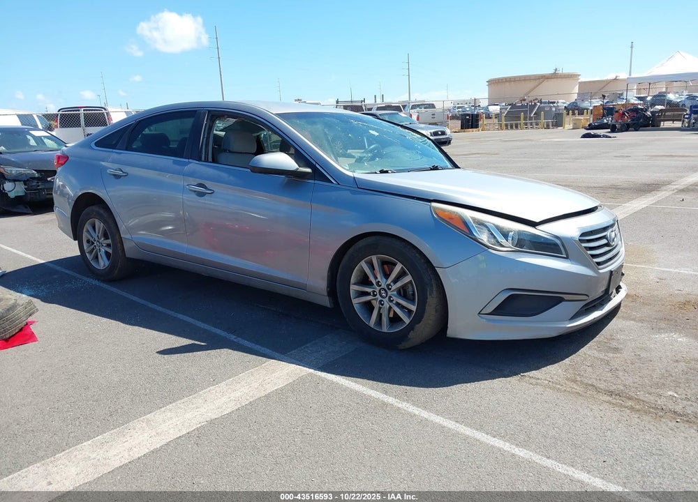 2016 HYUNDAI SONATA SE VIN: 5NPE24AF5GH283034