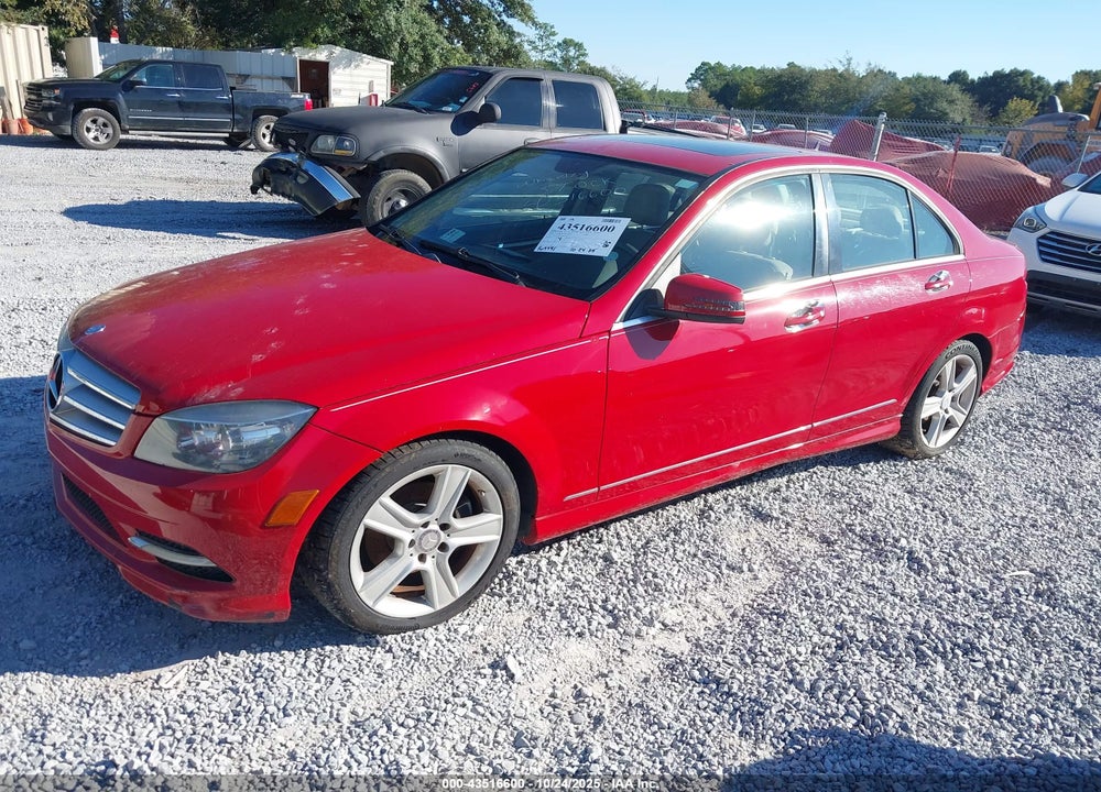 2011 MERCEDES-BENZ C 300 SPORT VIN: WDDGF5EB7BR135730