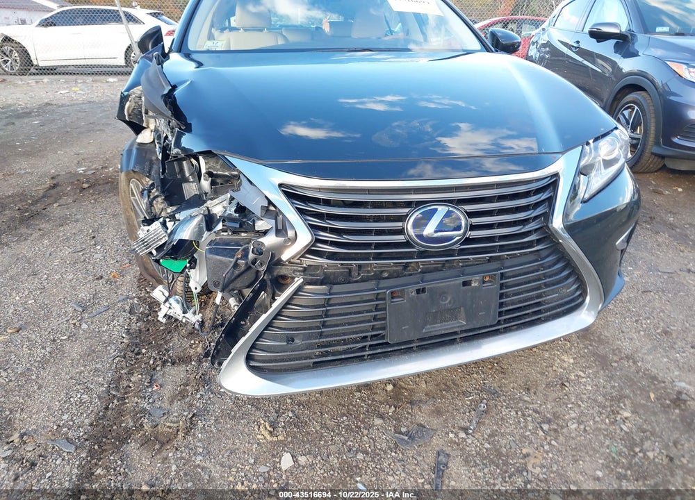 2018 LEXUS ES 300H VIN: JTHBW1GG4J2174318