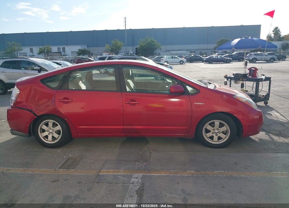 2007 TOYOTA PRIUS VIN: JTDKB20UX77671551