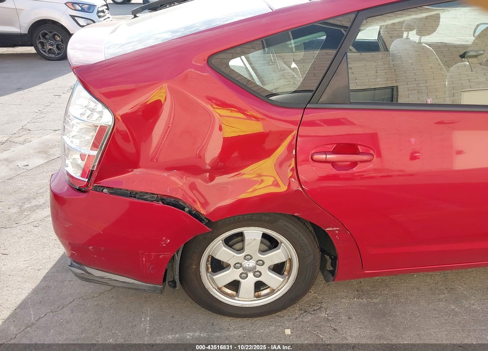2007 TOYOTA PRIUS VIN: JTDKB20UX77671551