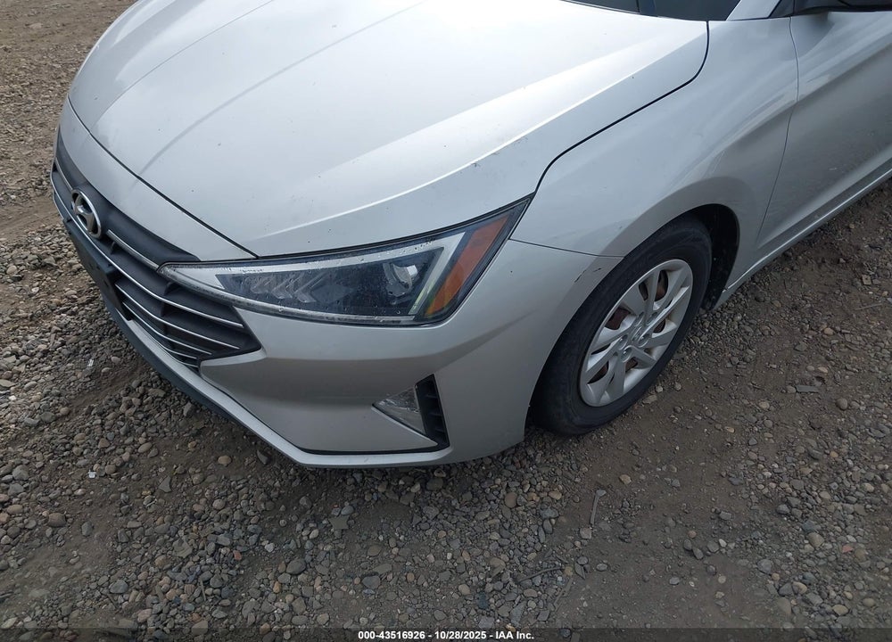 2019 HYUNDAI ELANTRA VIN: 5NPD74LF0KH443484