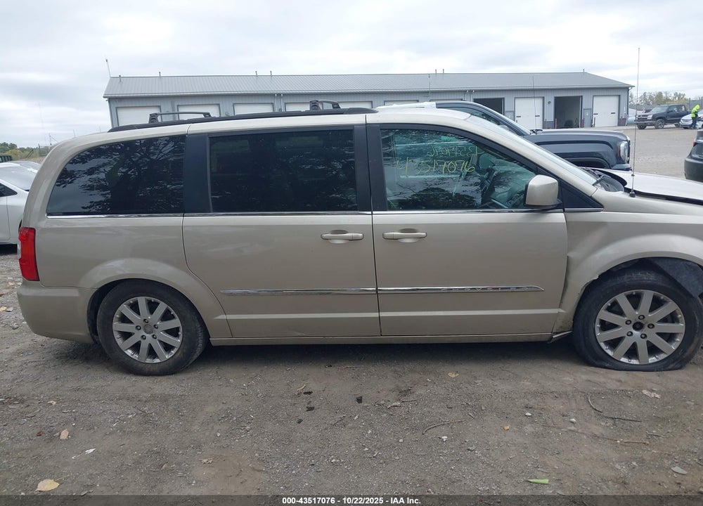 2015 CHRYSLER TOWN & COUNTRY TOURING VIN: 2C4RC1BG6FR565236