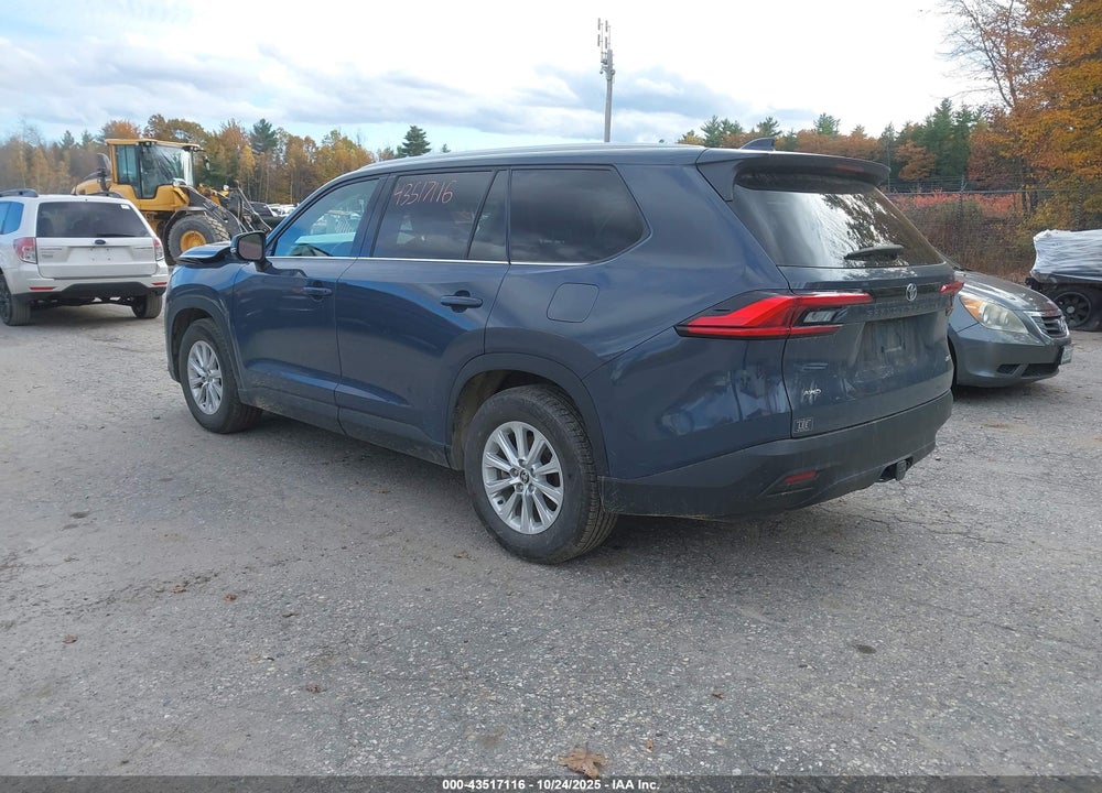 2024 TOYOTA GRAND HIGHLANDER XLE VIN: 5TDAAAB5XRS024297