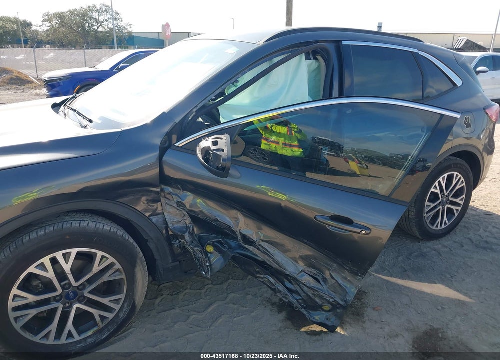 2020 FORD ESCAPE VIN: 1FMCU0H62LUA93901