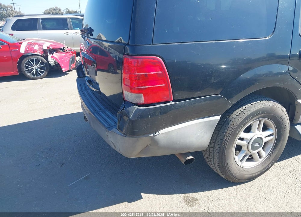 2003 FORD EXPEDITION XLT VIN: 1FMRU15W03LA97083