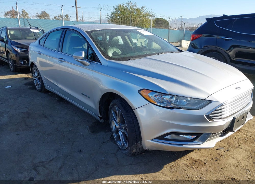 2017 FORD FUSION HYBRID SE VIN: 3FA6P0LUXHR301137